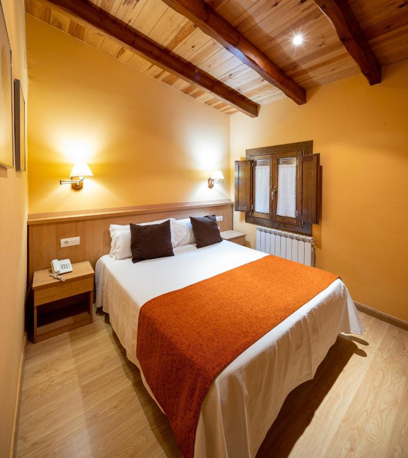 Hotel Ripoll Sant Hilari Sacalm Esterno foto