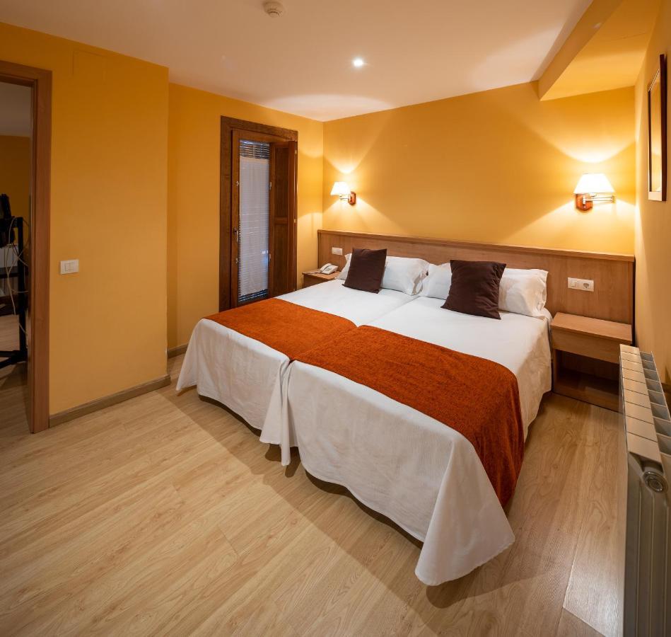 Hotel Ripoll Sant Hilari Sacalm Esterno foto